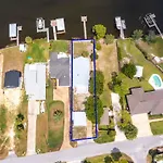 Dolphin Days Lagoon Retreat