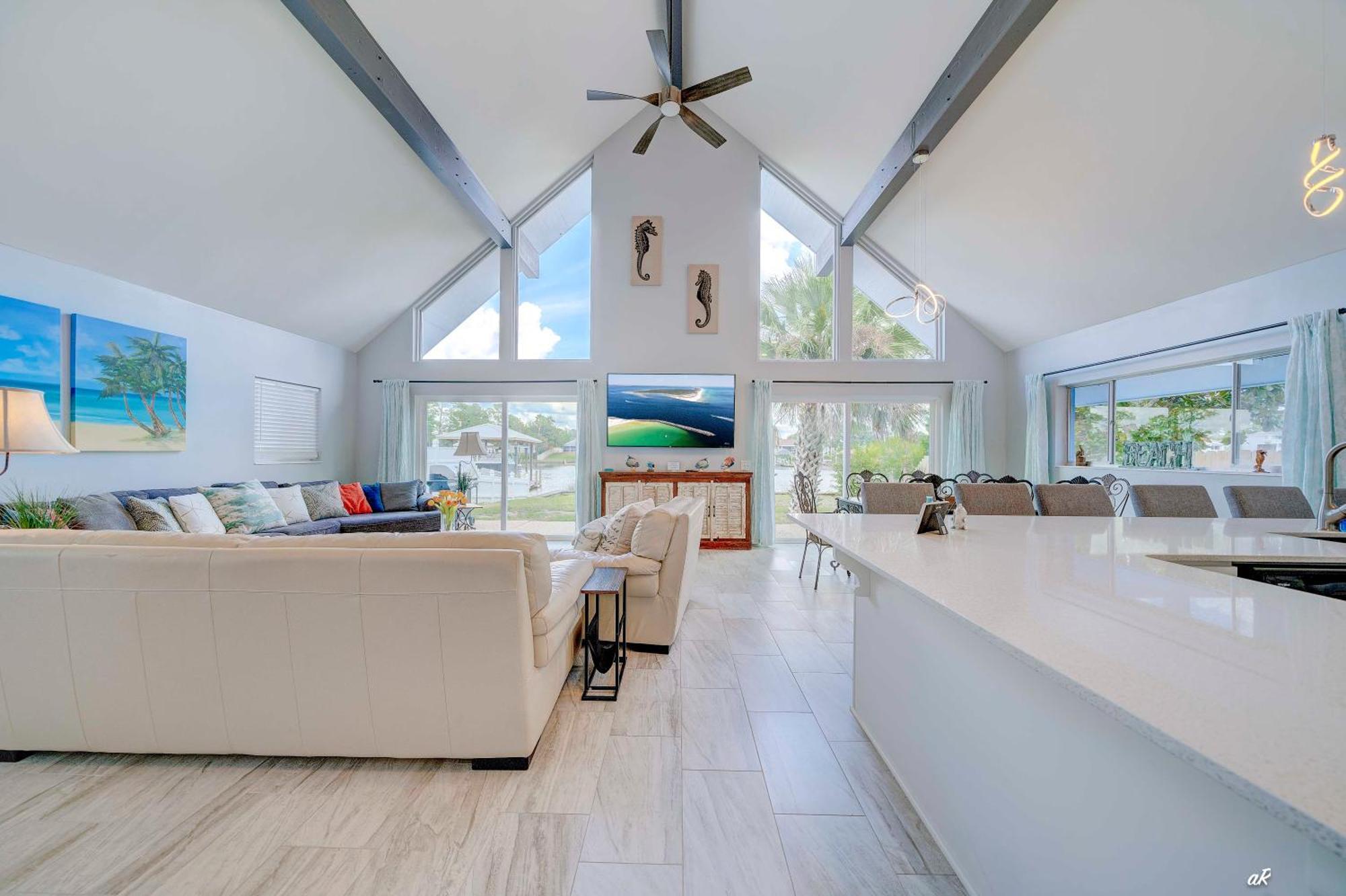 Dolphin Days Lagoon Retreat Holiday home Panama City Beach