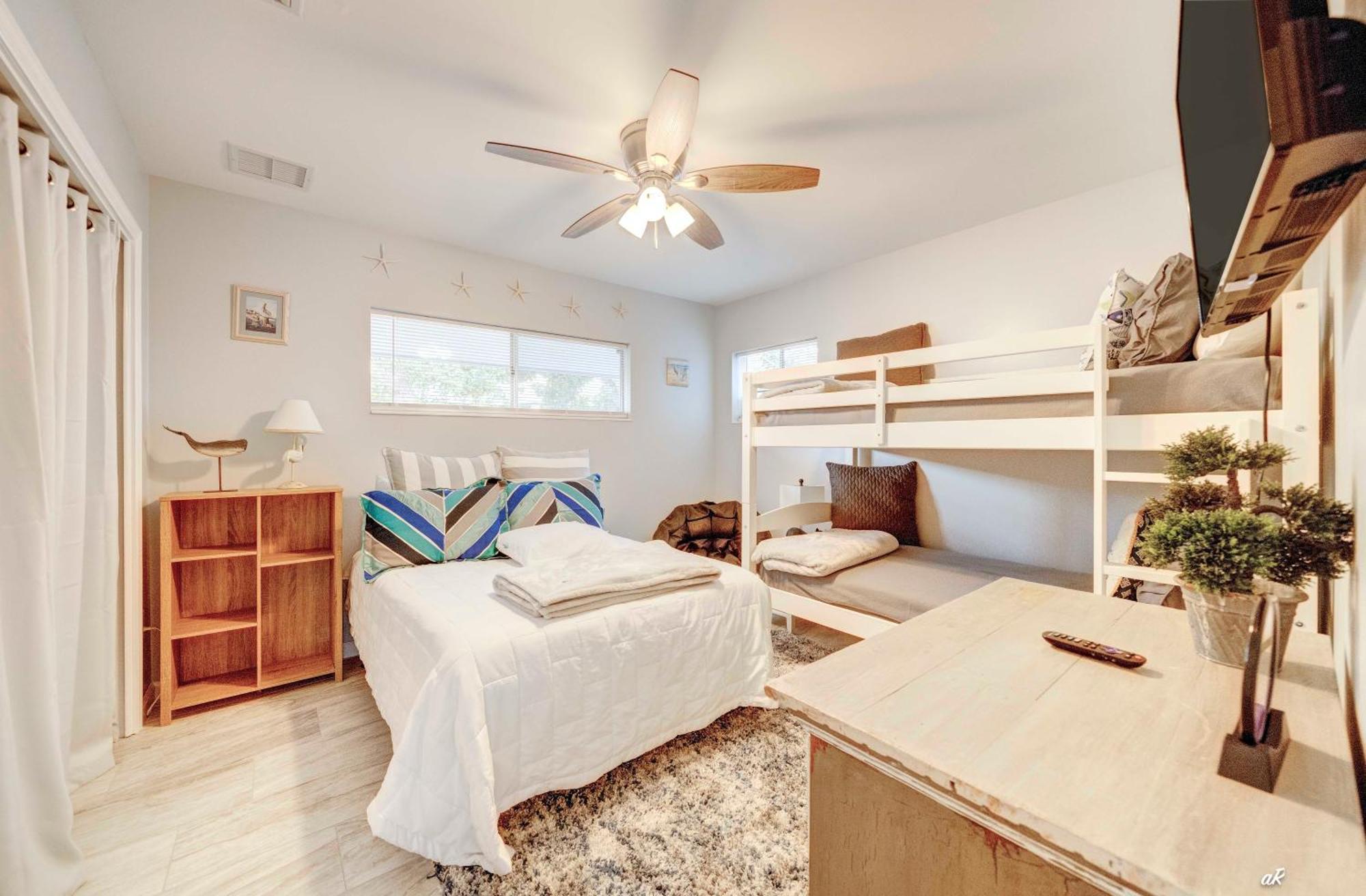 Dolphin Days Lagoon Retreat Panama City Beach